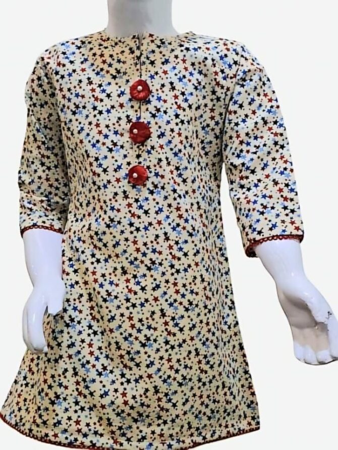 White Floral Charm - Image 2